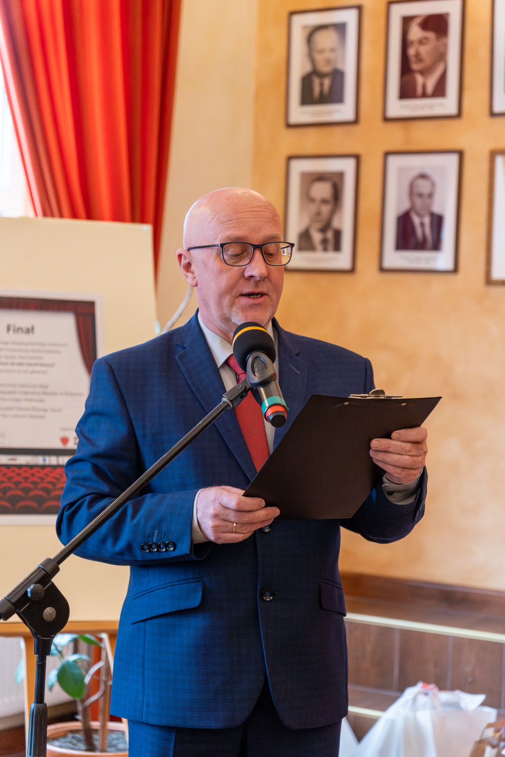 Zdjęcie DiH 2026 cz2 (7)5eac7ad6-462e-4c8d-b748-c57c5afba4ab.jpg w galerii Deutsch in der Hauptrolle - podsumowanie VIII edycji konkursu